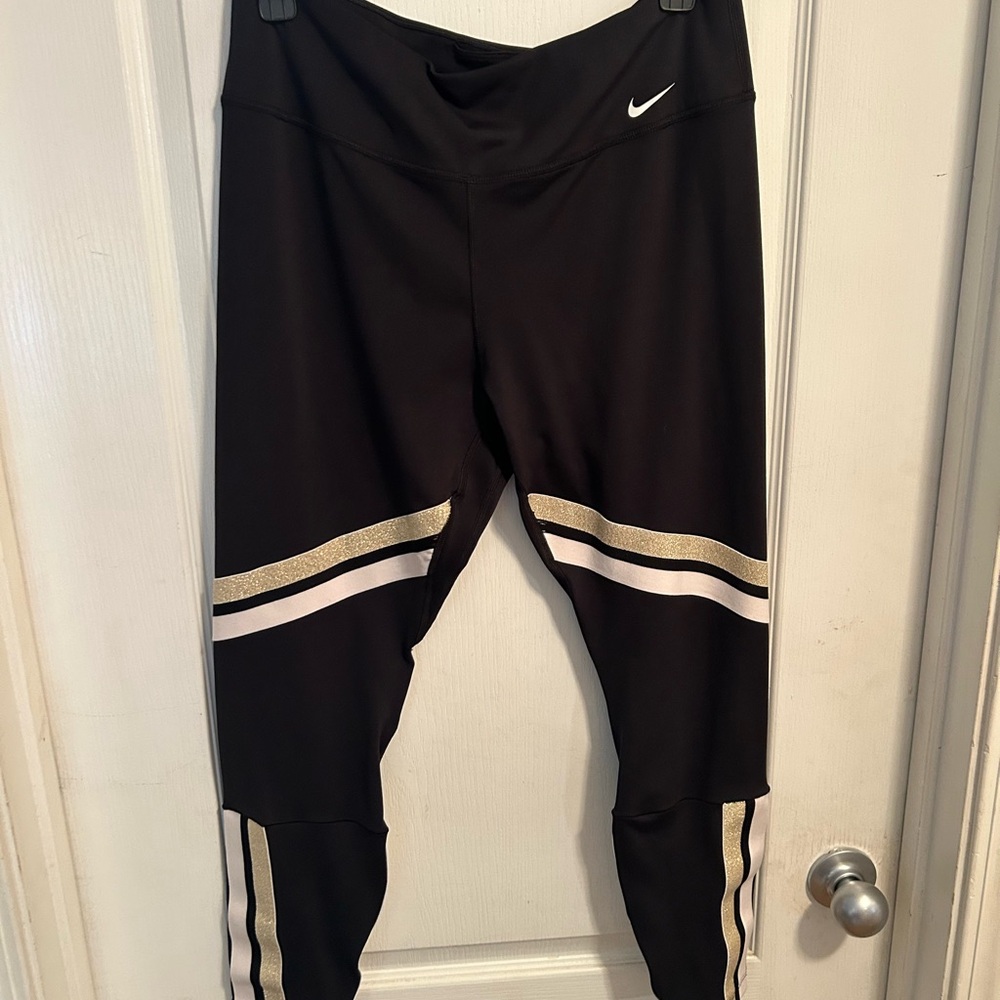 Nike Black and Gold Leggings Sporty Stretch